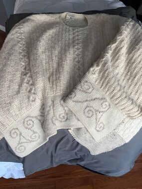 Cozy Cream Irish Cable-Knit Women's Poncho